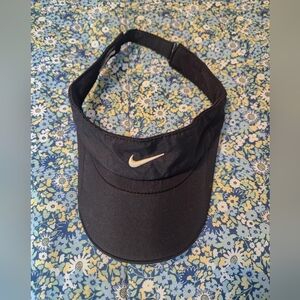Nike Swoosh Visor Black Featherlight Dri-fit